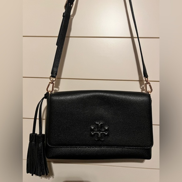 Tory Burch Handbags - Tory Burch Thea Leather Clutch/Crossbody NWOT
